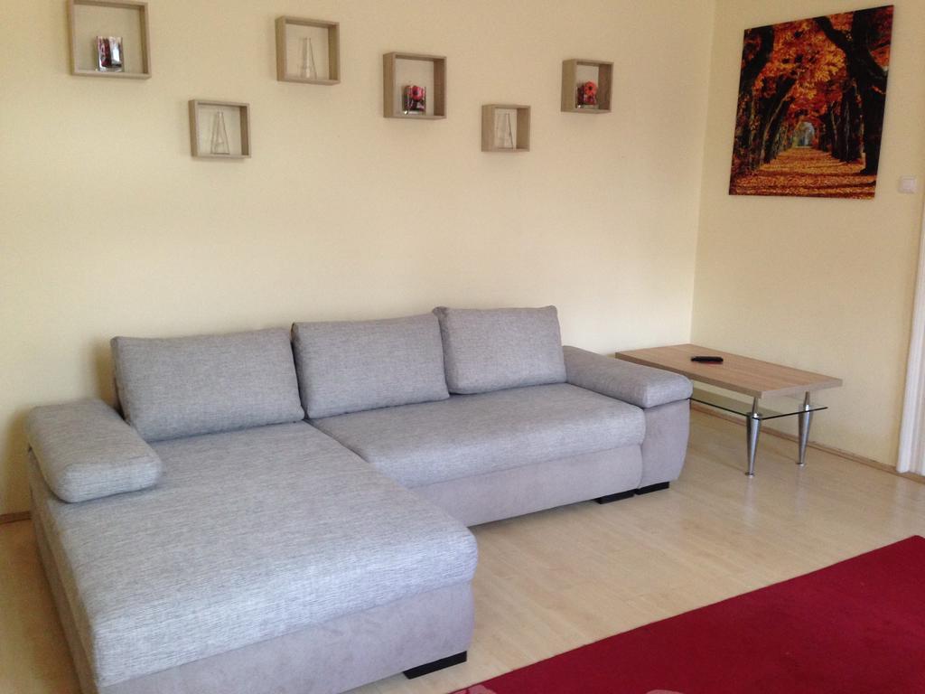 Peterfia Apartman Дебрецен Экстерьер фото